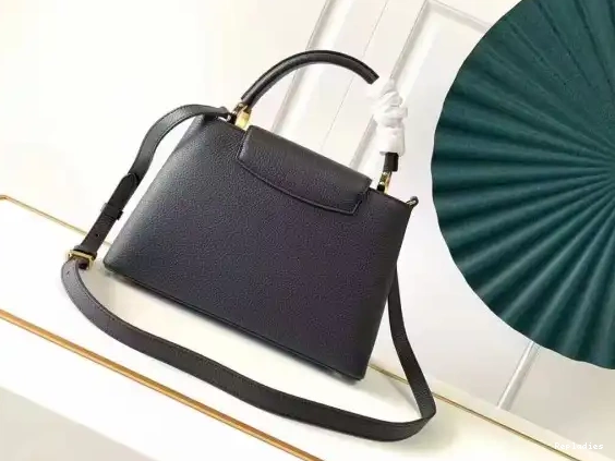 Fake Louis Bags LOUIS VUITTON MM CAPUCINES 0522